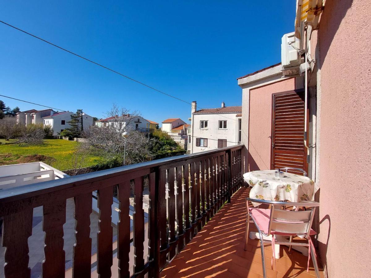 Apartment And Room Marica Punat Exterior foto