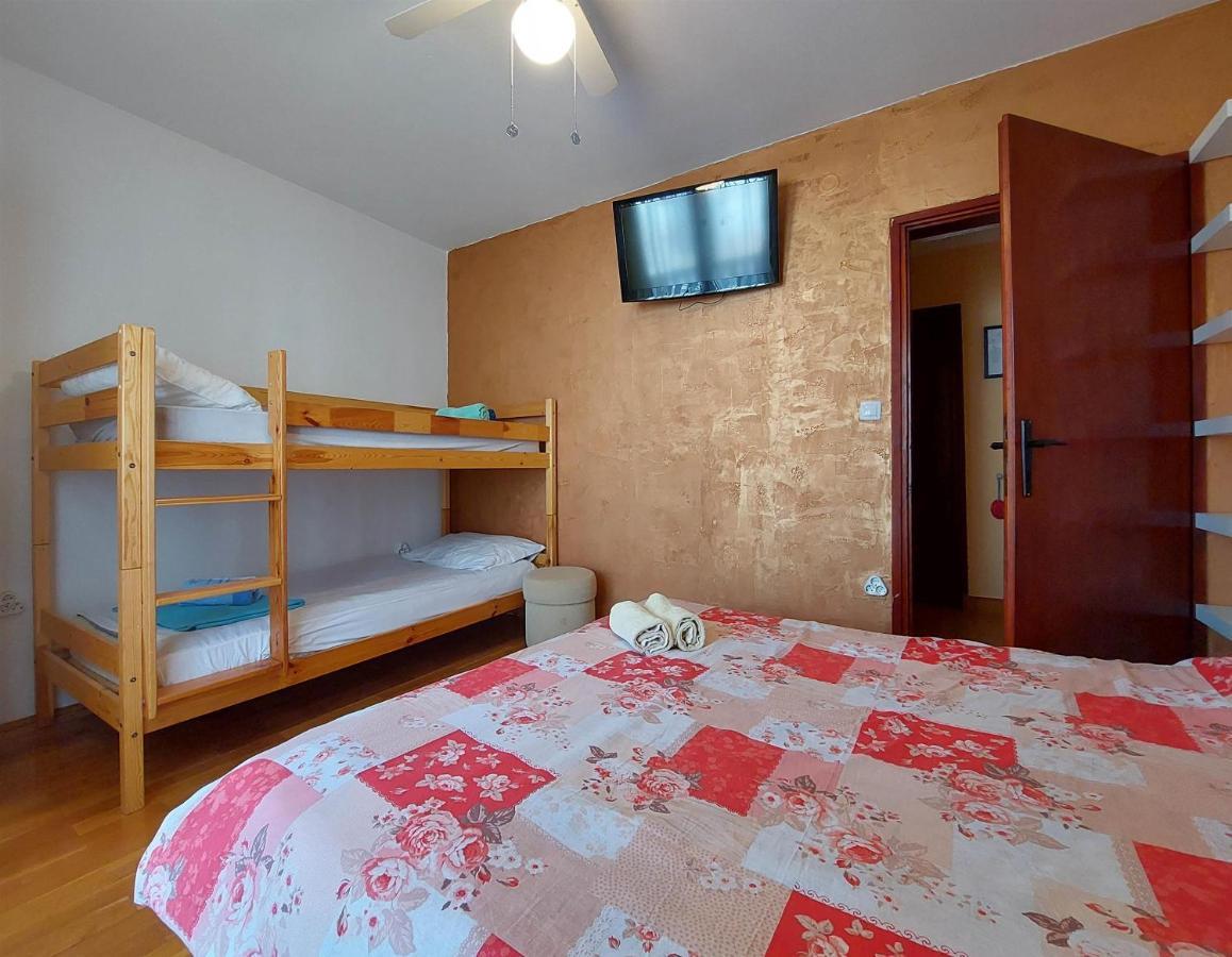 Apartment And Room Marica Punat Exterior foto
