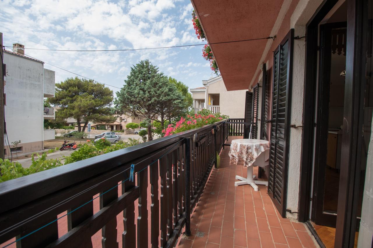 Apartment And Room Marica Punat Exterior foto